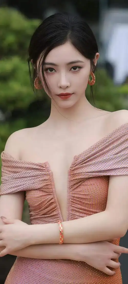 呦呦禁区专题文章配图：算法与偏见